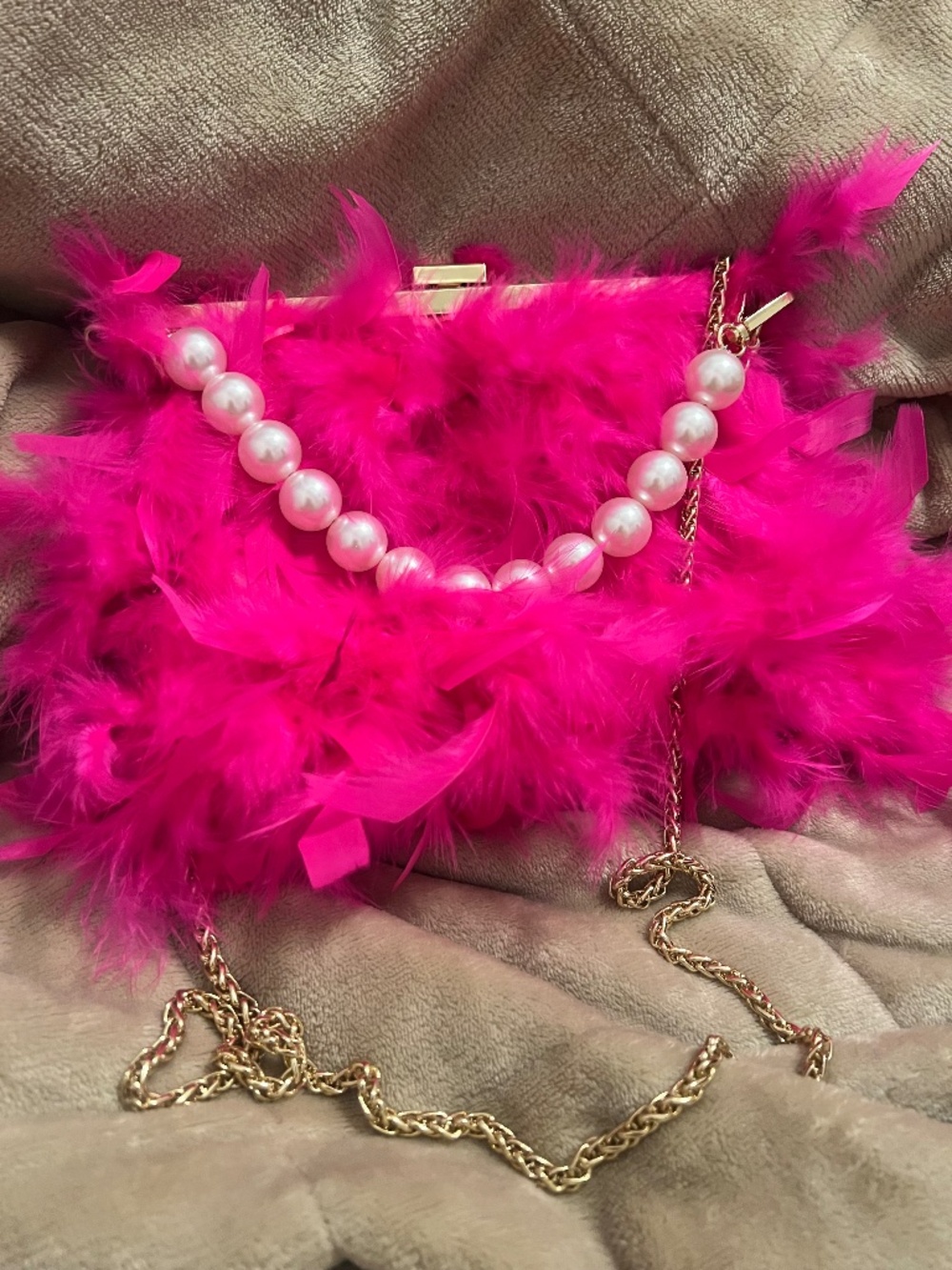 Barbie Barbiecore Hot Pink Feather Vegas Party Evening Bag Pearl Handle Gold
